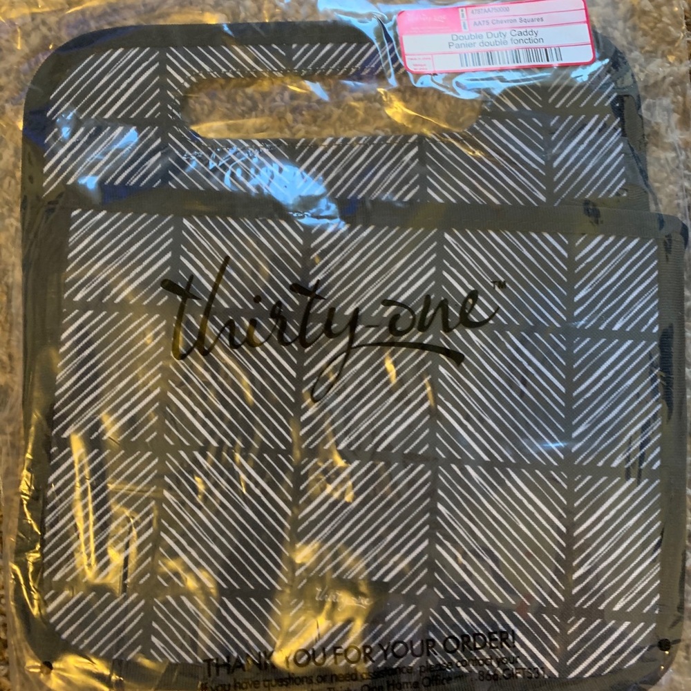 Double duty caddy from thirty one